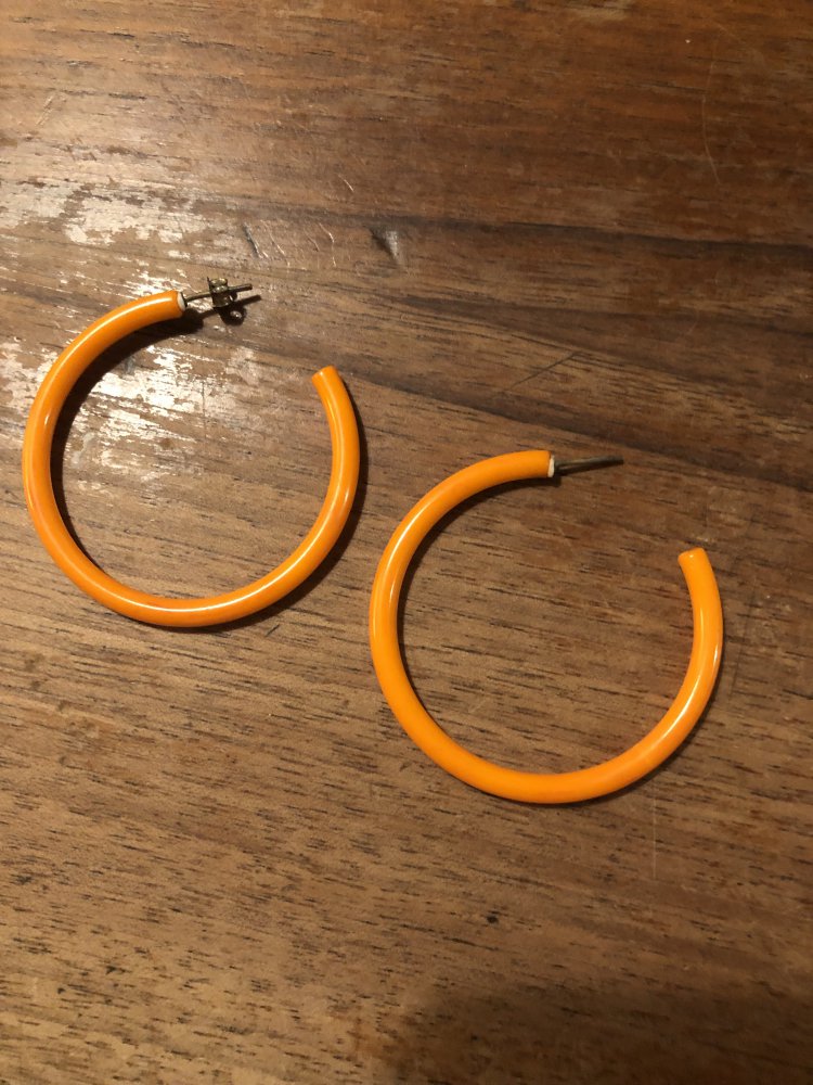 Orangene runde Ohrringe 