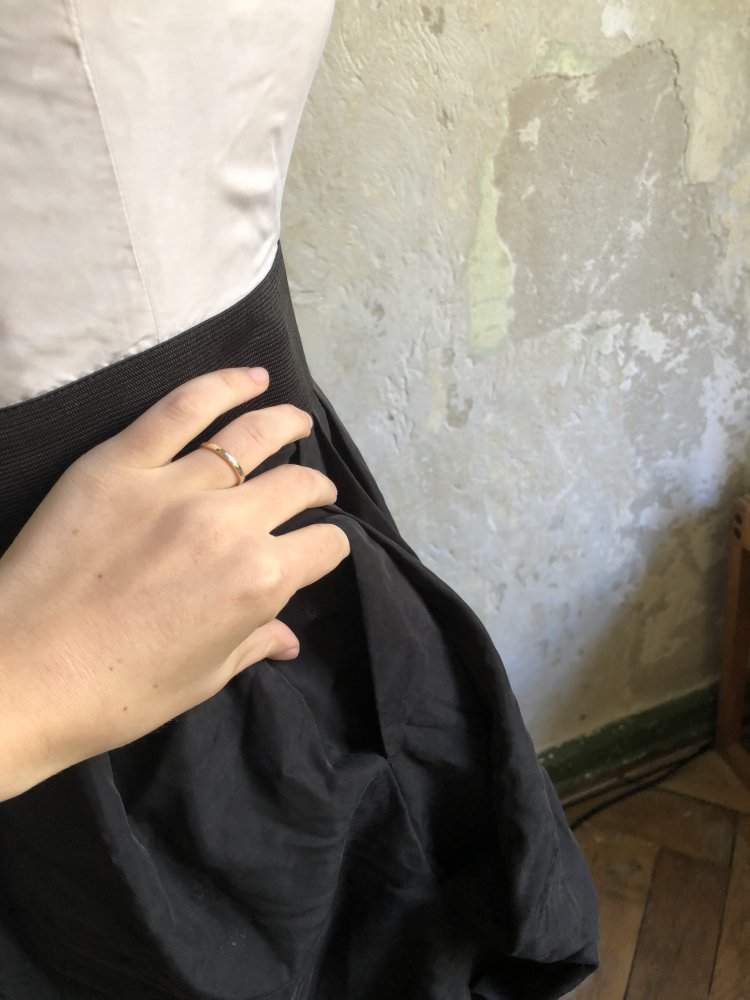 Trägerloses kleid mit Ballonrock für verschiedene Anlässe