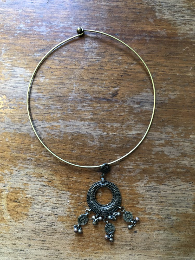 Kette mit Anhänger