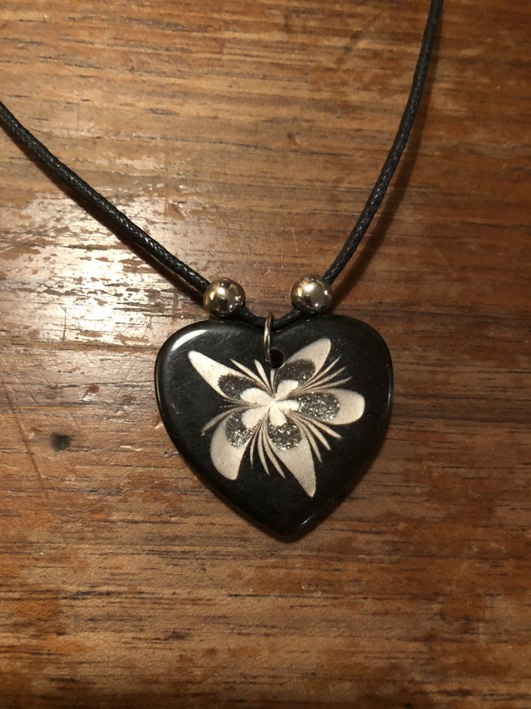 Kette mit Herzanhänger
