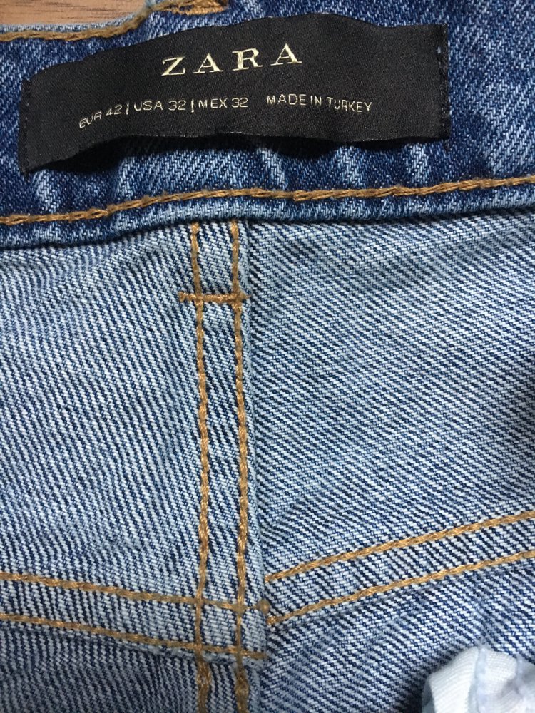 ZARA Jeans Relaxed-Fit (NEU)