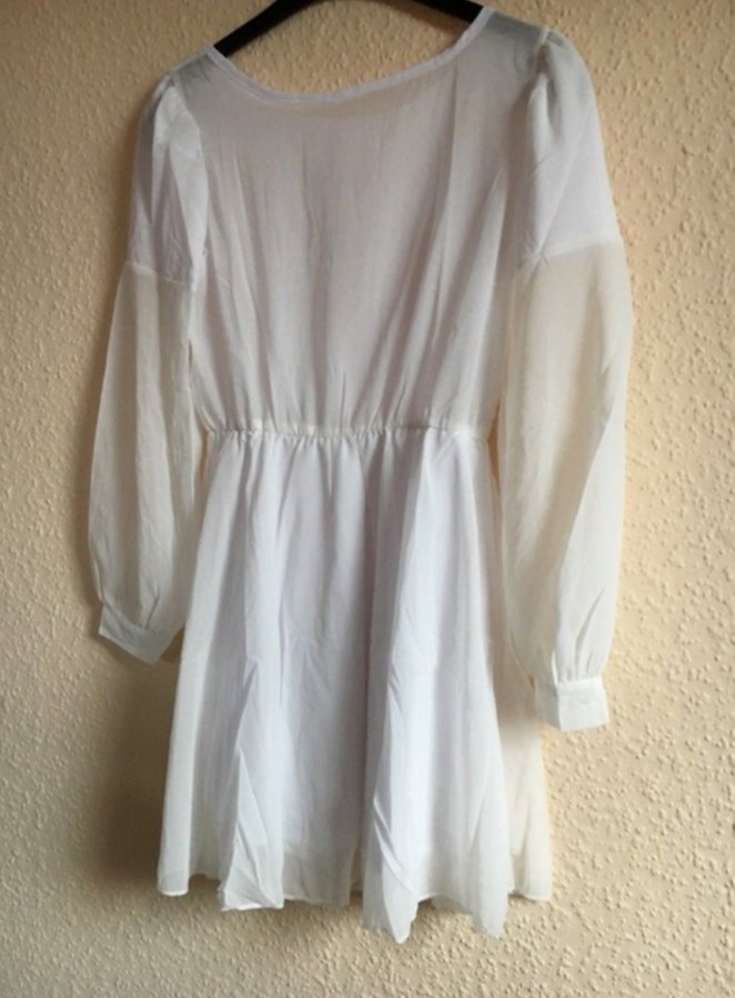 Kurzes weißes Kleid (Neu)