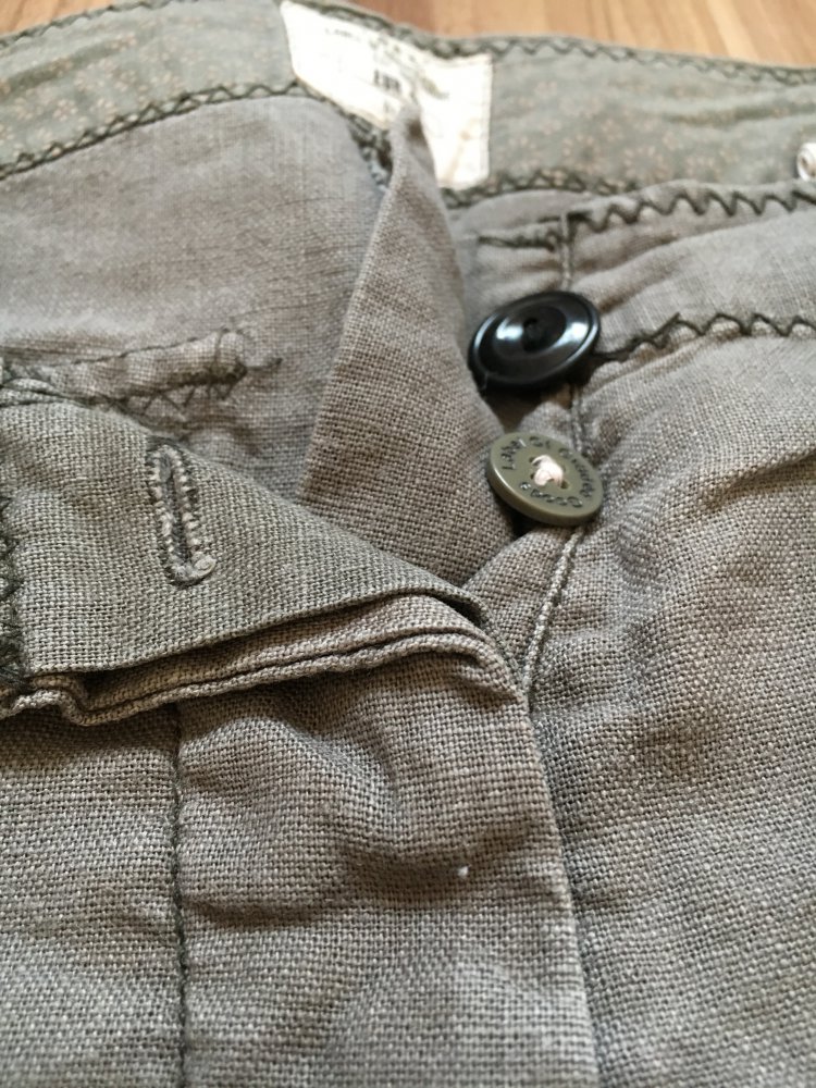 Graue lockere Hose
