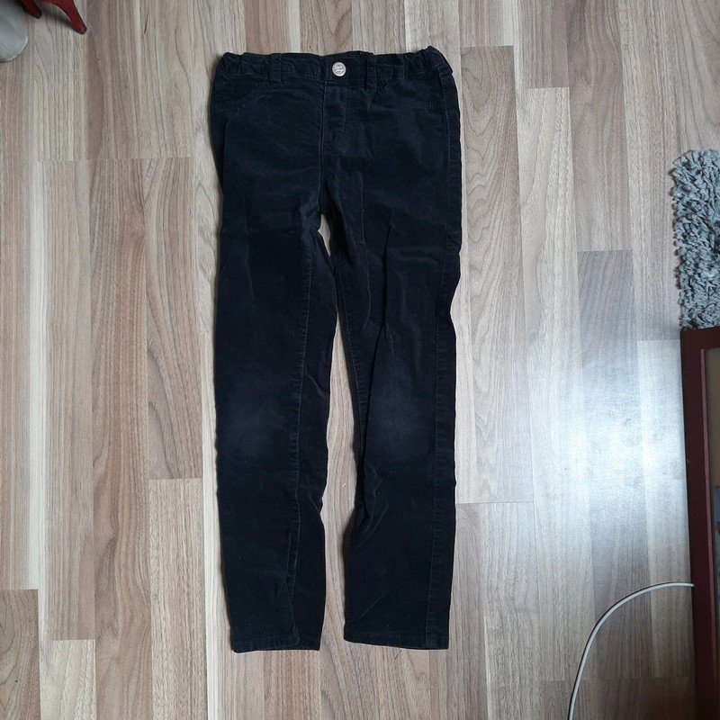 Schwarze Hose