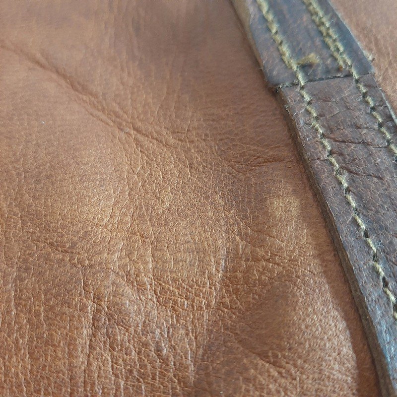 Braune Ledertasche mit Reißverschluss