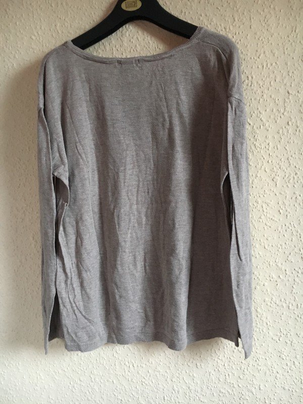 Beiger Pullover