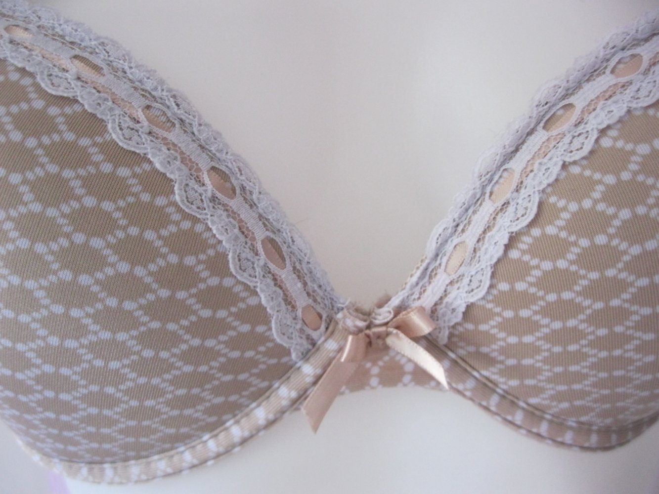 Push up BH # Body Embrace # Spitze # Beige/Weiß # 34C / 75 C