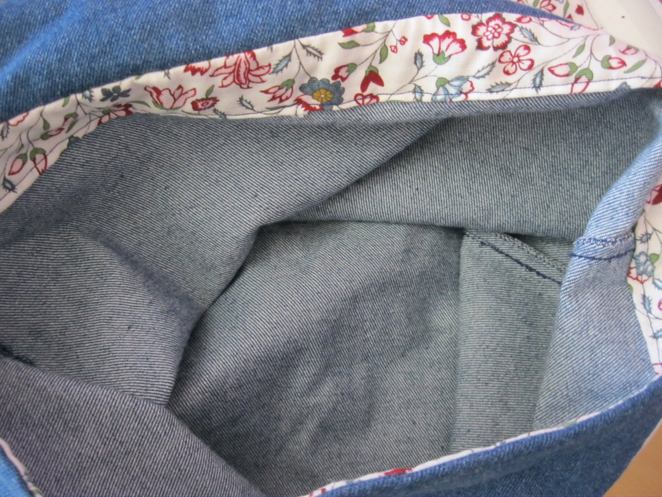 Neu # Umhängetasche # handmade # Jeans # florales Muster