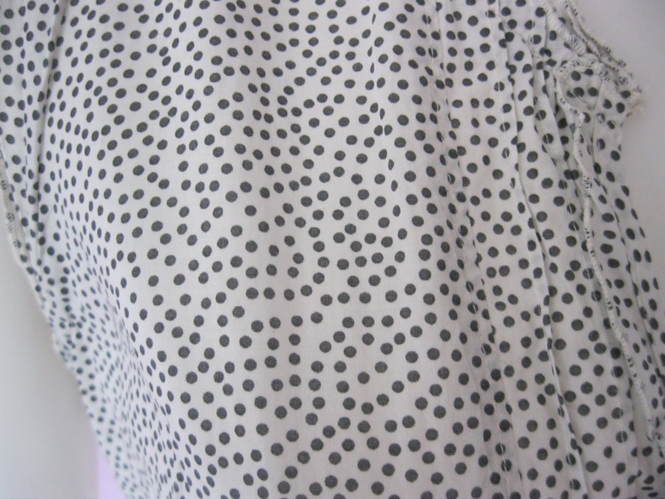 Bluse # Sandwich # ärmellos # gepunktet # Schwarz / Weiß # 36