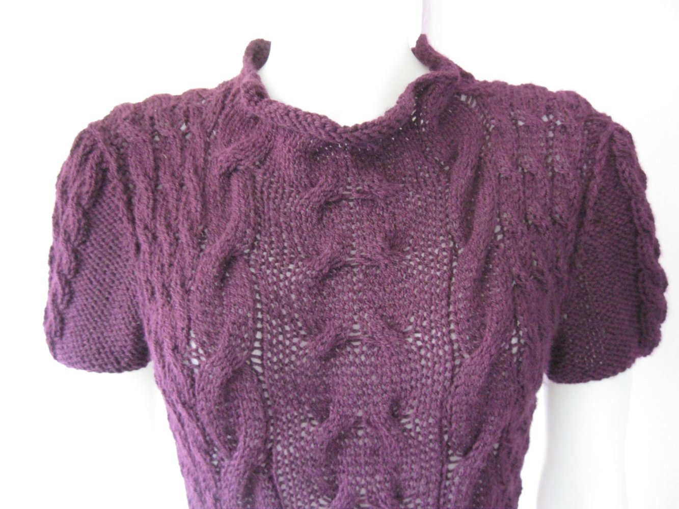 NEU Strickpulli Handmade kurzärmlig Mohair-Optik Brombeere/Lila M-XL