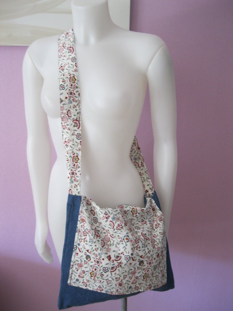 Neu # Umhängetasche # handmade # Jeans # florales Muster