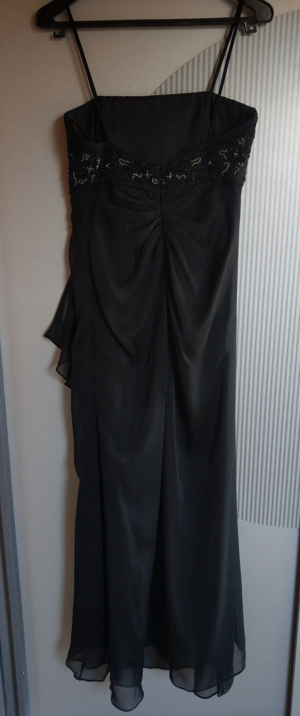 Abendkleid Kleid schwarz Pailletten Ambiance 