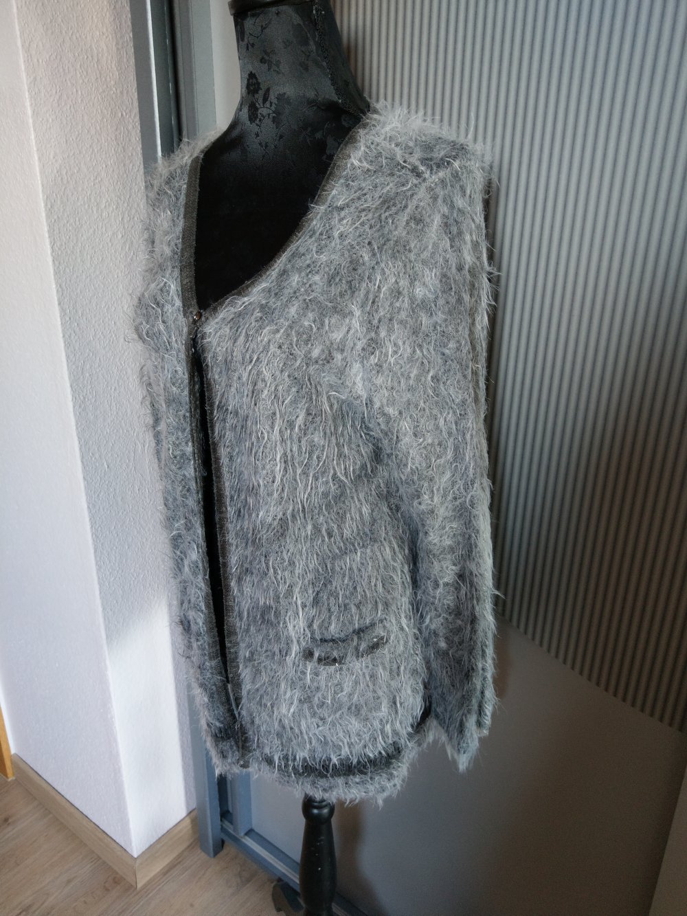 Jacke Strickjacke grau Pailletten Made in Italy 