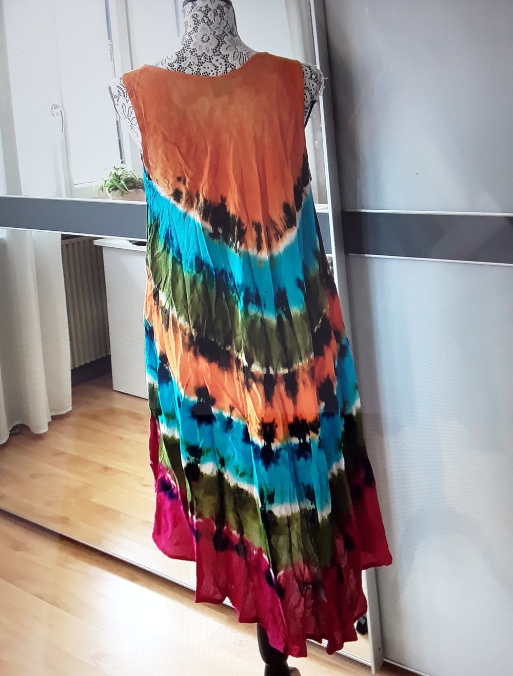 Locker fallendes Sommerkleid