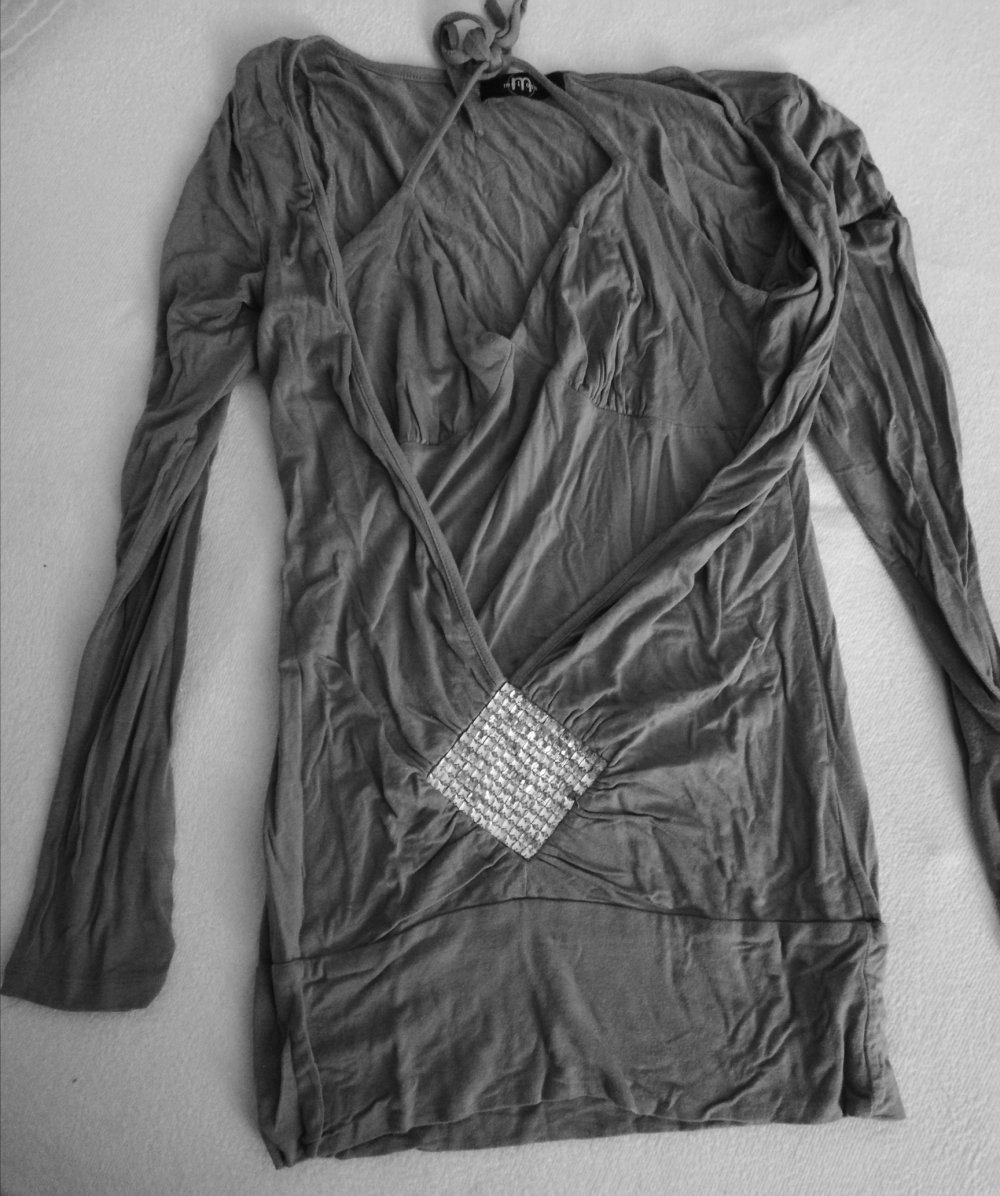 Graues schickes Oberteil mit Glitzerdetail, Gr. 36/38, toll zum Feiern gehen