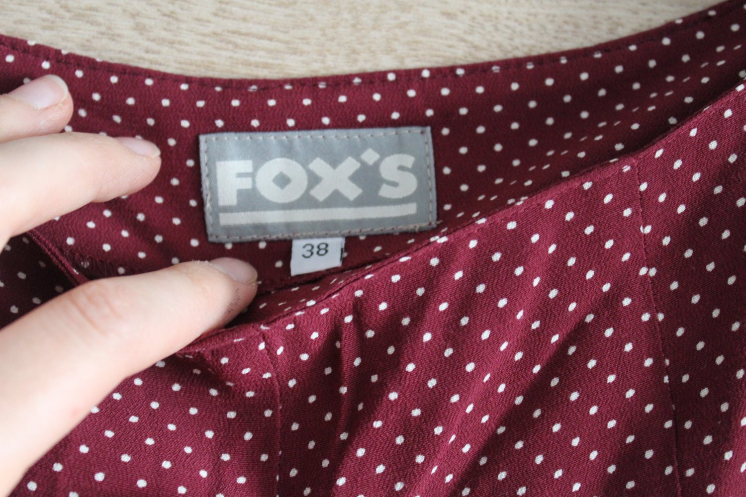 Kostüm aus Bluse und Rock