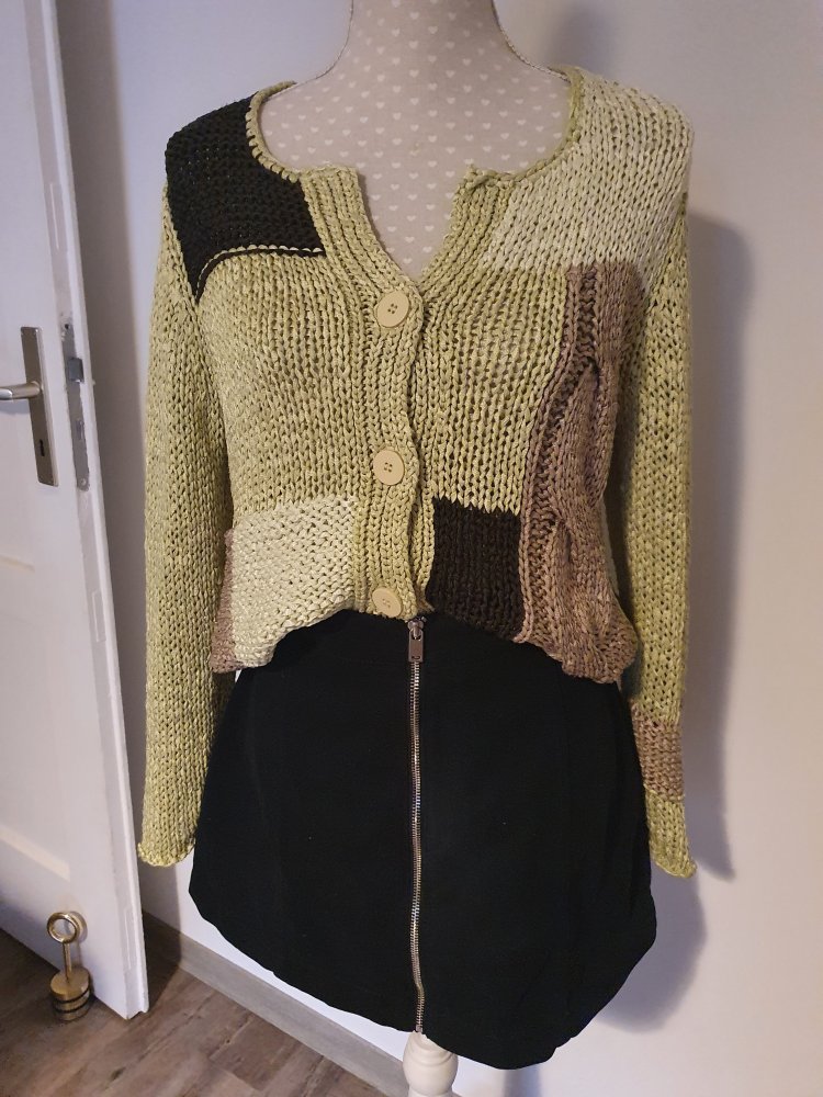 Strickjacke von oui 38 M grün schwarz braun vintage