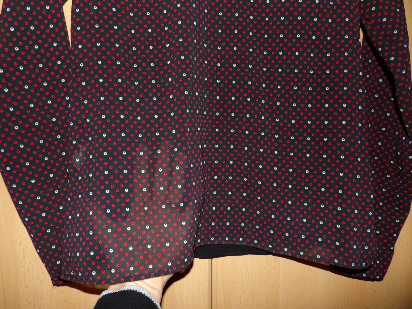 Bluse Mango Gr. 34 XS Punkte Muster