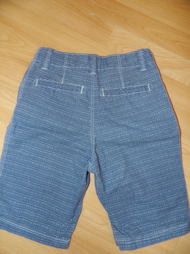 Kurze Hose Shorts Gr. 140 H&M