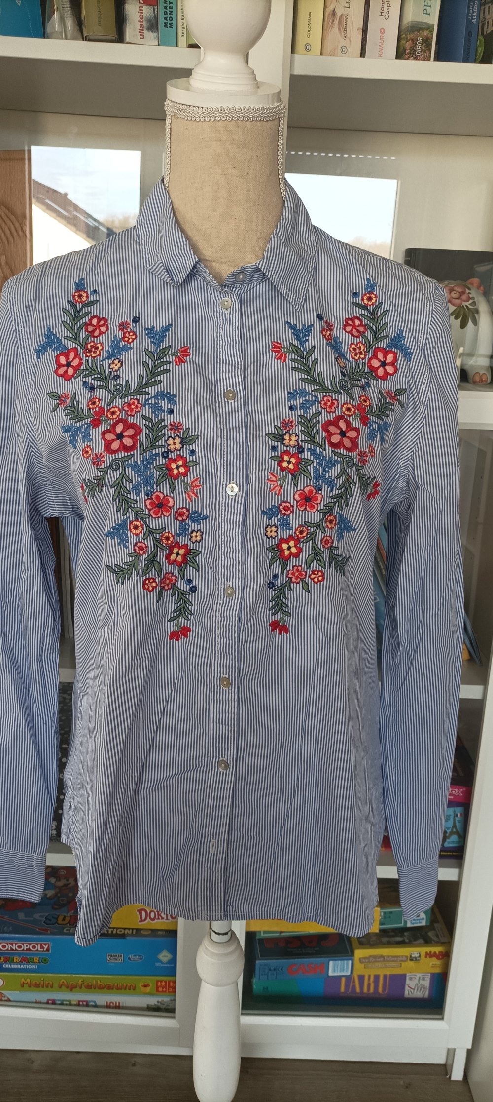 Bluse Stickerei C&A Gr. 38