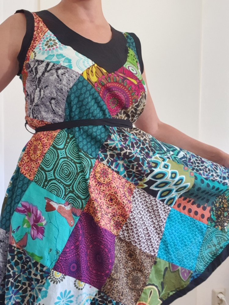 Buntes Patchwork-Kleid