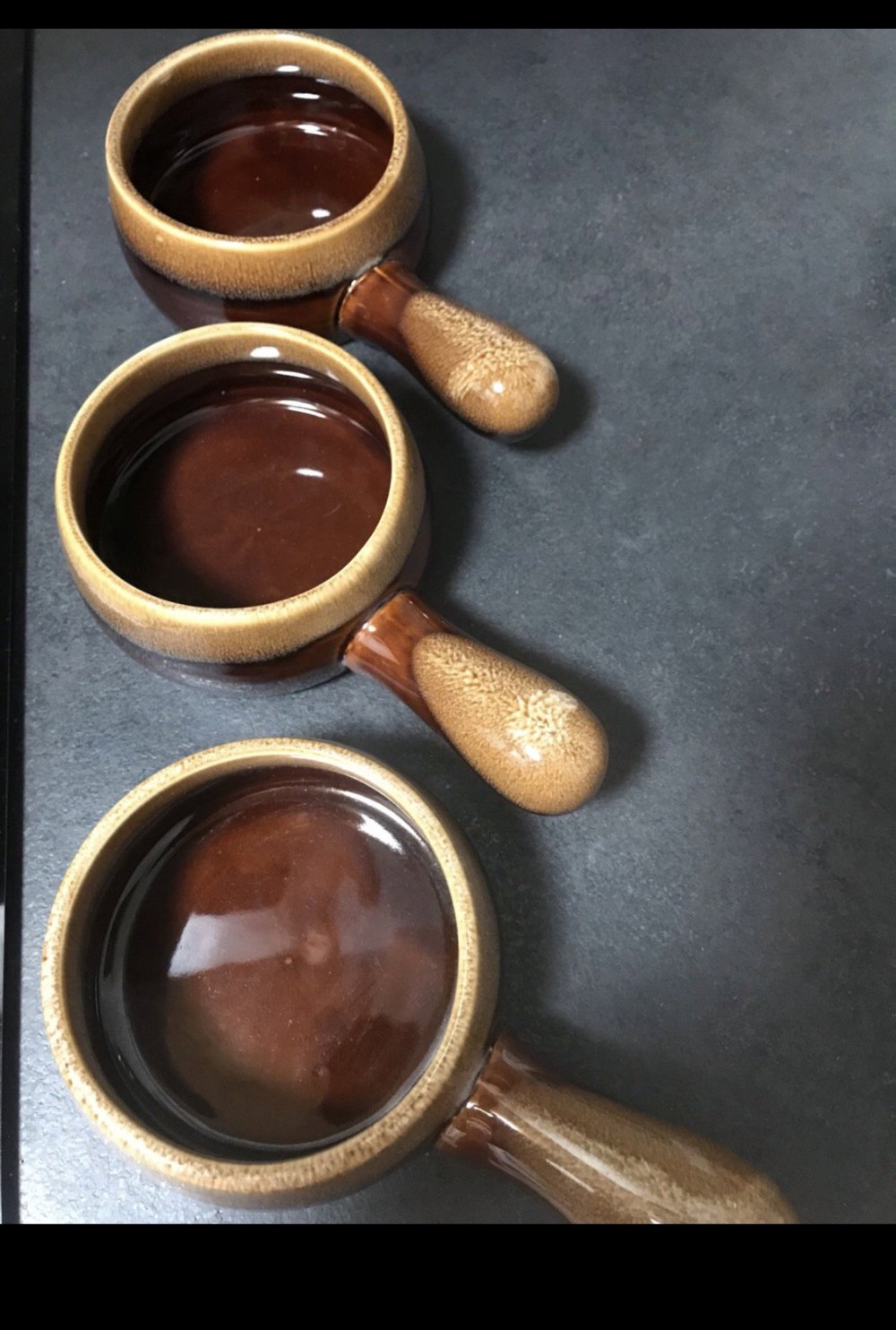 Stielpfännchen Ofengeschirr Keramik Lavadesign Tapaschale Miniterrine Suppenbowl Kasserole Party Buffet Deko Dip Schälchen Henkelgriff