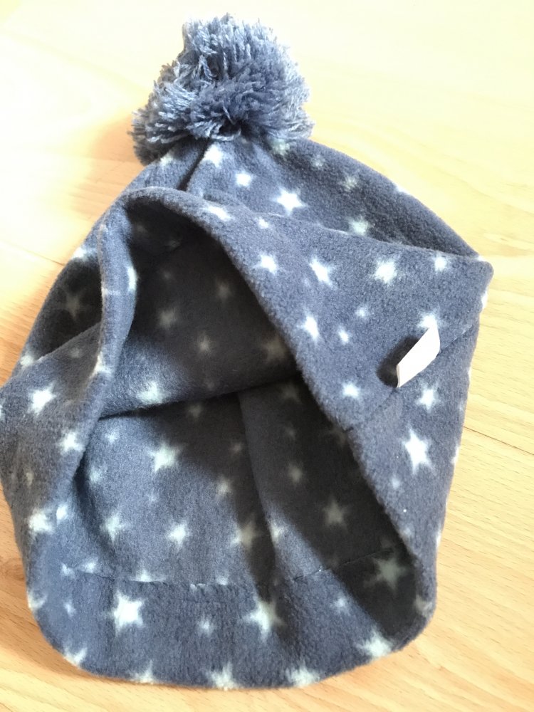 Mütze Kappe Fleece Blue Stars Neu Ungetragen Kindermütze 50/51 Bommelkäppie