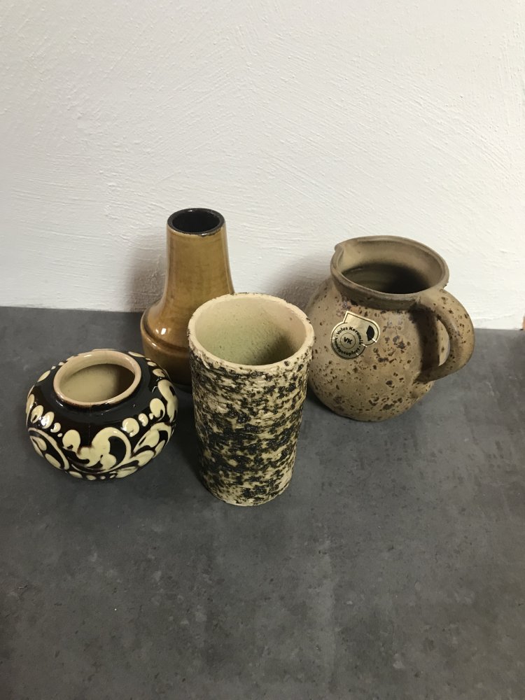 Kugelvase klein Tongefäß Deko Stiftebox Schreibtisch Deko 80ies Retro Unikat Bicolor bemalt Studiovase klein