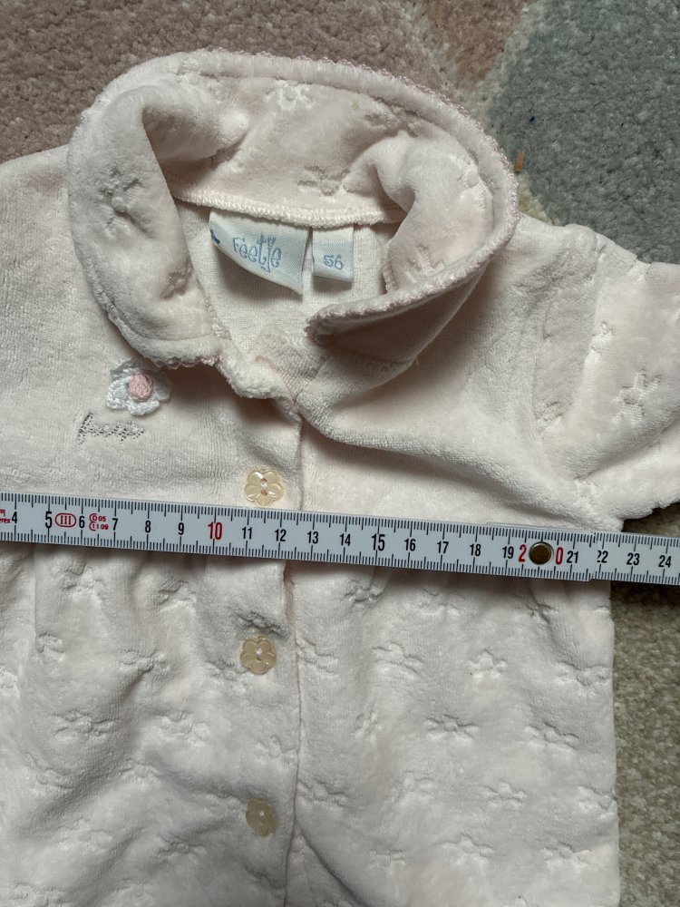 Oberteil Kragen Jacke kuschelig 56 Baby Teddyfell Cardigan Knopfleiste Feetje Pastell Rüschenjäckchen Girlie