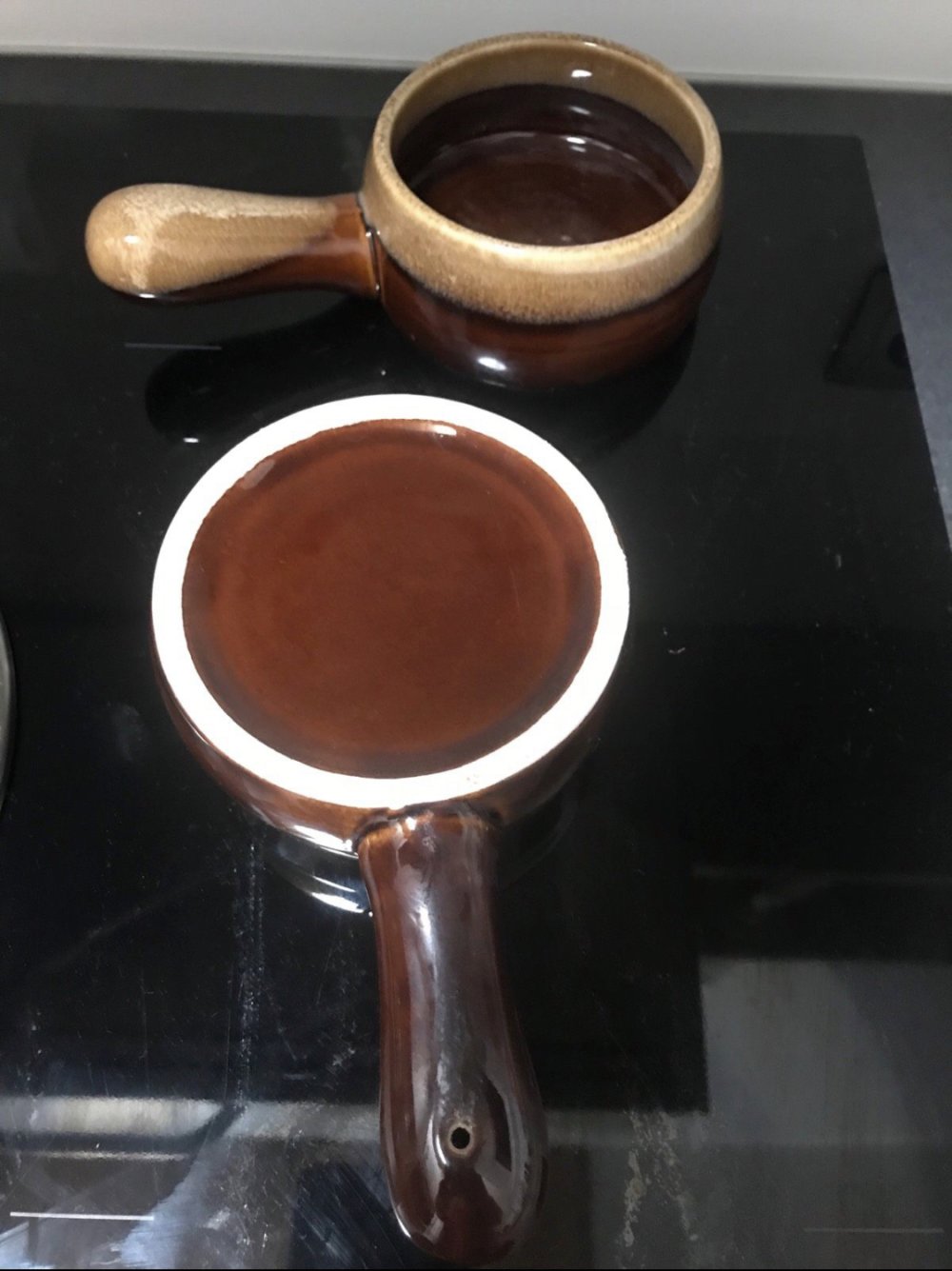 Stielpfännchen Ofengeschirr Keramik Lavadesign Tapaschale Miniterrine Suppenbowl Kasserole Party Buffet Deko Dip Schälchen Henkelgriff