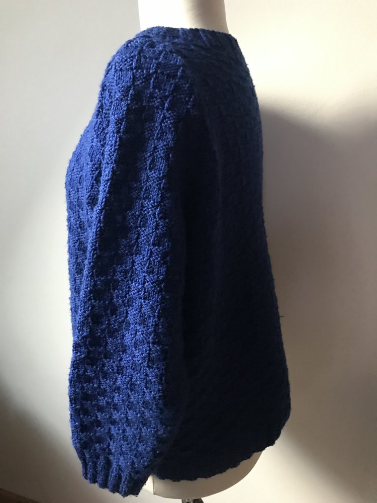 Strickjacke Unikat Wolle Cardigan 42/44 Marineblau Trachtenjanker Bayuvar Handknitted unique Strickchic 