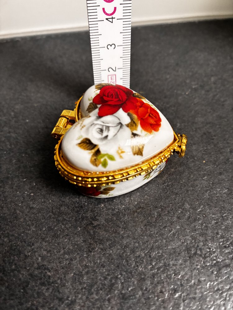 Deko Herz Dose Schmuckdose Deckeldose Keramik Pillendose Herz Rosenblüten Decor Neu 