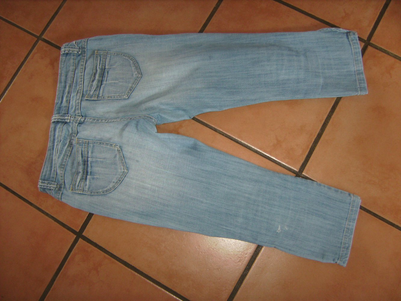 7/8 Hose, Jeans Short, Caprishort, Jeanshose hellblau used bleached Look, Gr. 42 Hüfthose, Italy HJ, Five-Pocket , Zipper Culotte