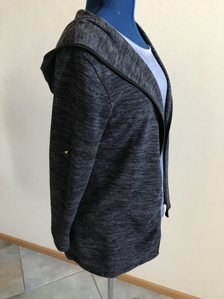 Kapuzenjacke Strickcardigan Manteljacke Kimonojacke Kapuzenshirt Weste Melange dunkelblau Italy Größe L Cardigan offen 