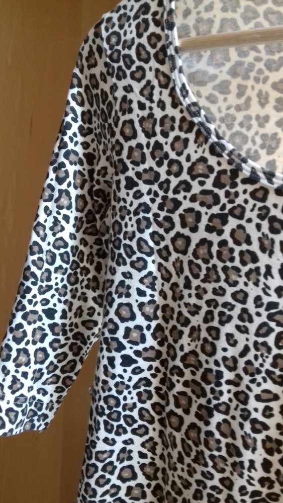 Shirt Leolook,  Longshirt Halbarm Animal Jaguar Printdruck Gr. M beigebraun Shirt Oberschenkellänge    