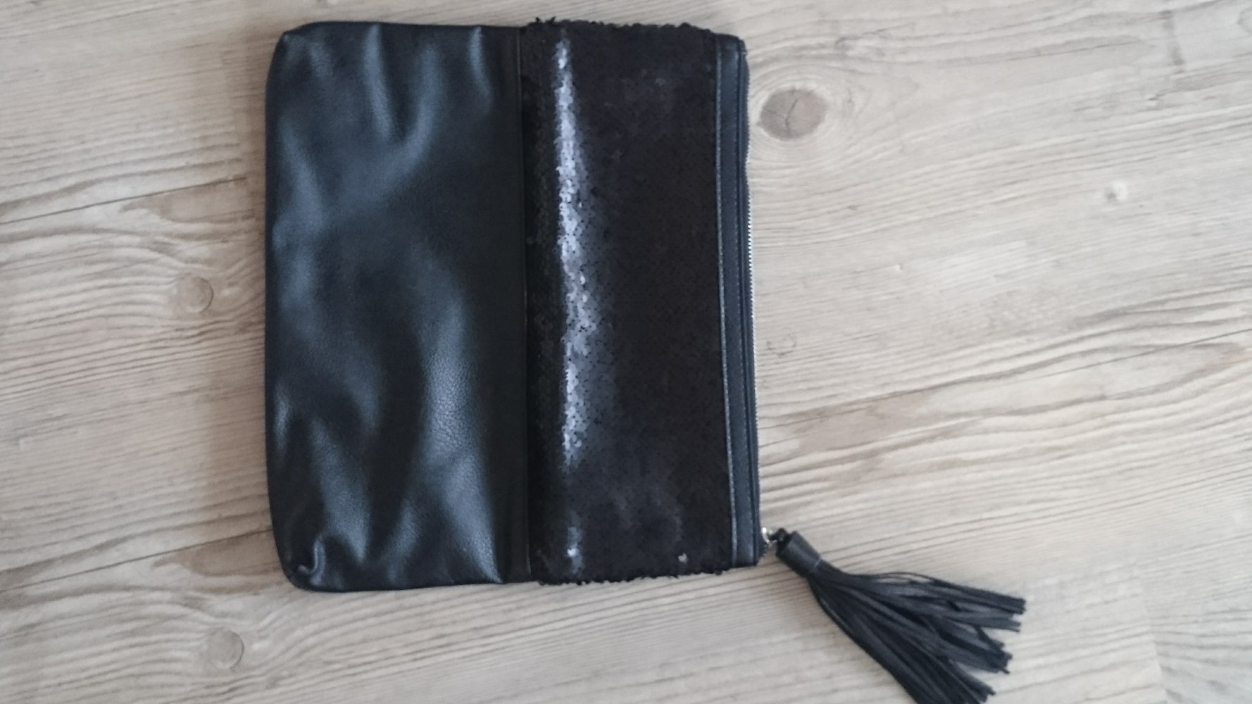 NEU! Glamour Clutch mit Pailletten, schwarz