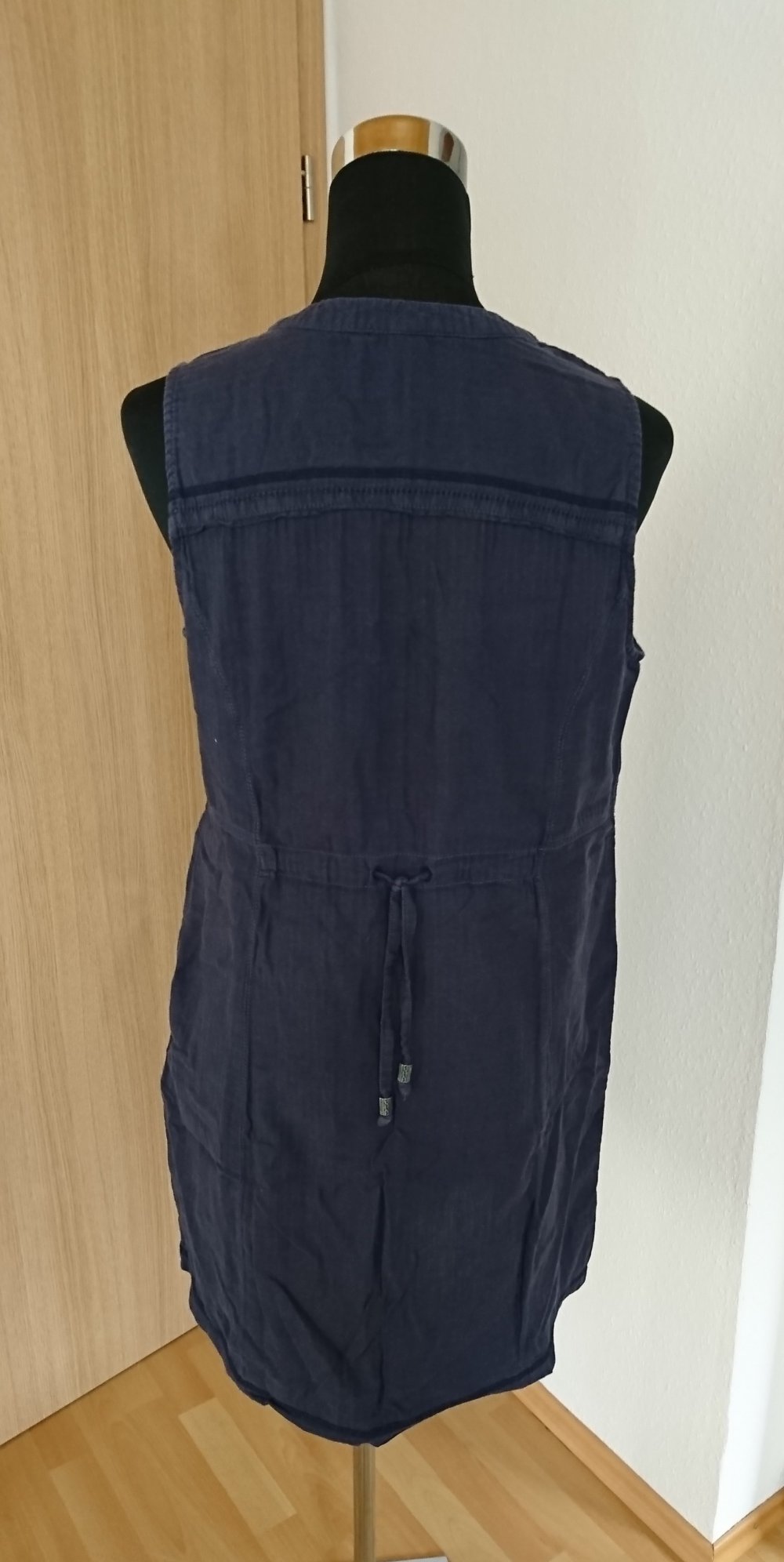 Schlichtes Kleid