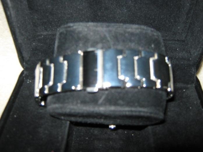 NEU OVP Original verpackt * Mondän * stylisch * Damen oder Herren * Unisex * Retro- Style * Armband- Uhr * Edelstahl- Silber *