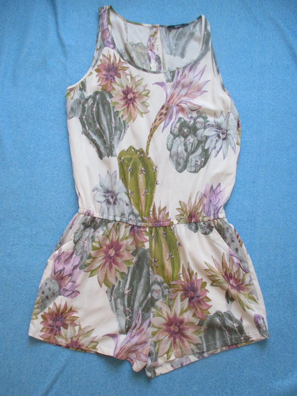  NEU * Blumen * Blüten * Kakteen * Kaktus * Flower- Power * Träger * Jumpsuit * Einteiler * Overall 