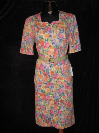 NEU mit ETIKETT * Original 1970er VINTAGE * Romantik * Blumen * Blüten * Flower- Power * Hemd- Blusen * Kleid 