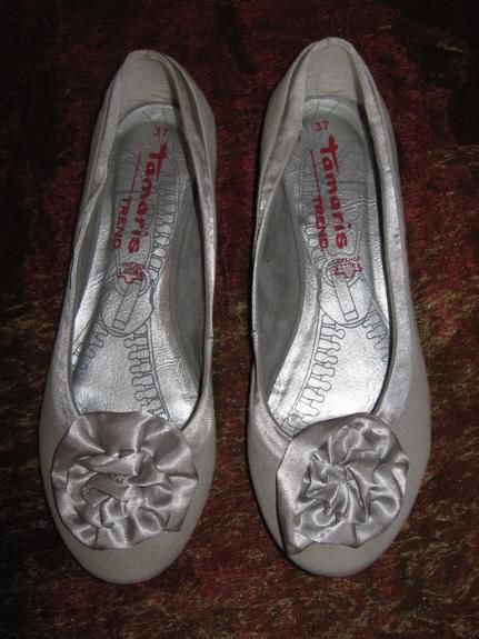 NEU * 3D * Blume * Blüte * Flower- Power * Romantik * Leder * Ballerinas * Slipper * Pumps 