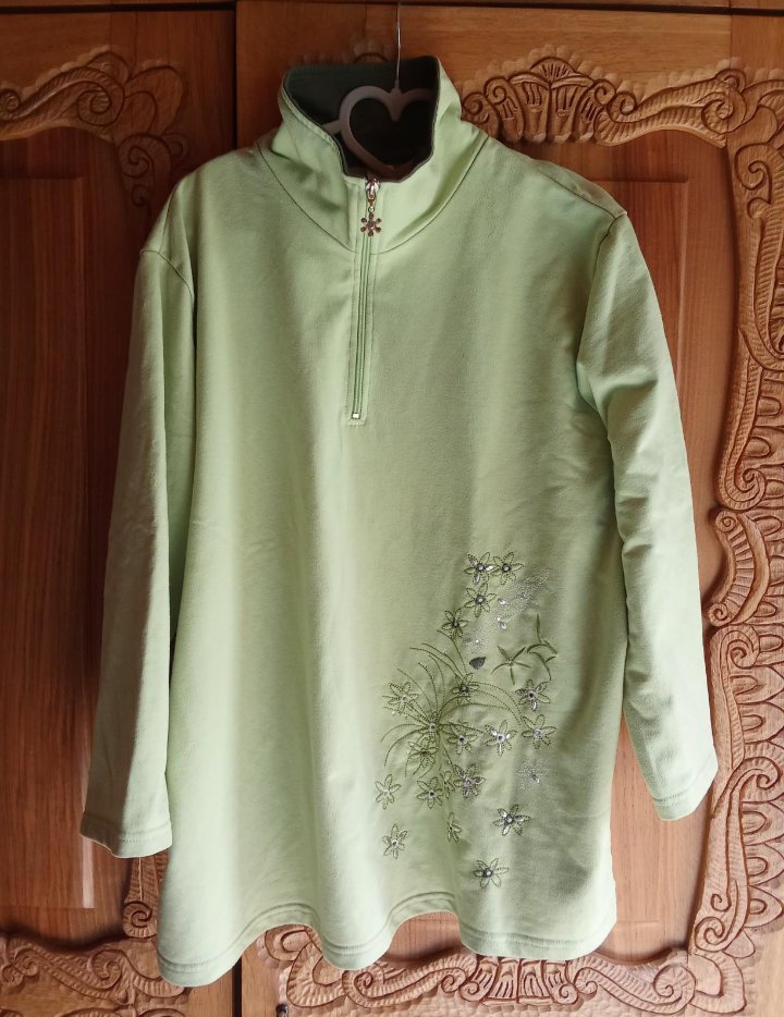 Pullover grün