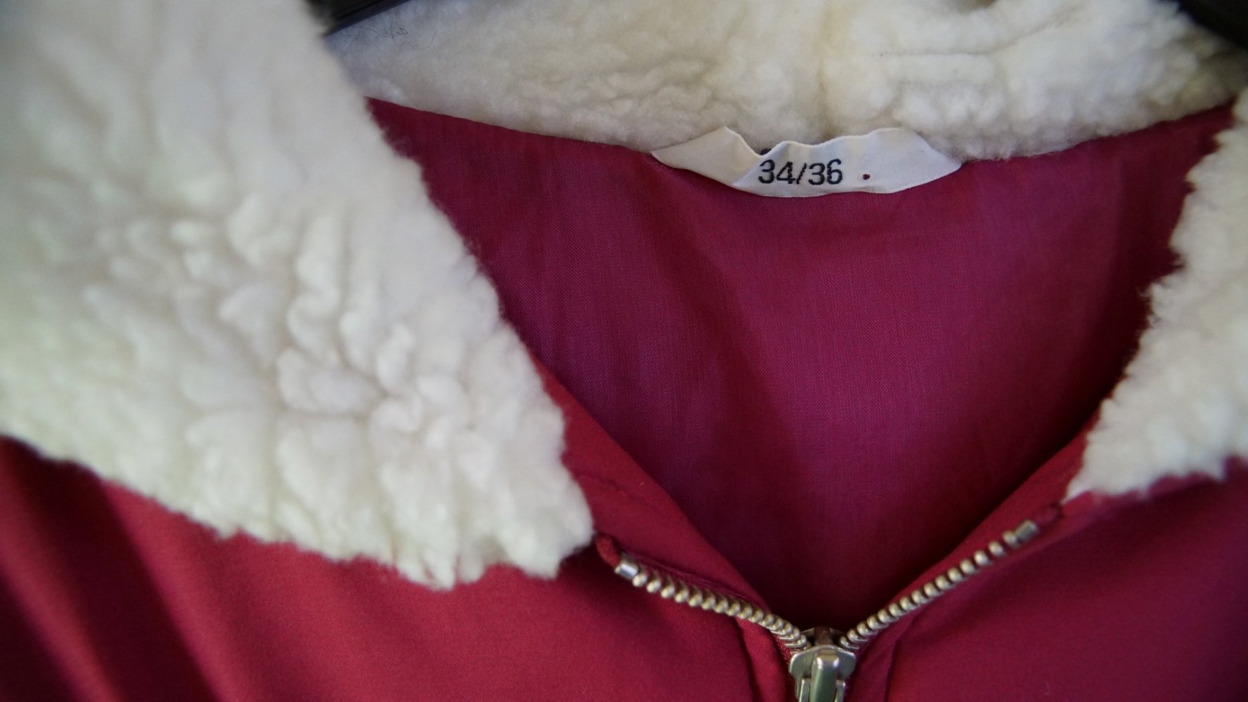 #Winterjacke m. Kapuze, Gr. 36, rot, #gesteppt - wie neu
