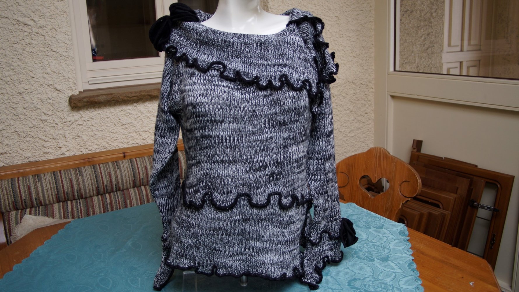 #Pullover m. Samtblüten, #schwarz-meliert, Gr. 40/42, #Bodyright