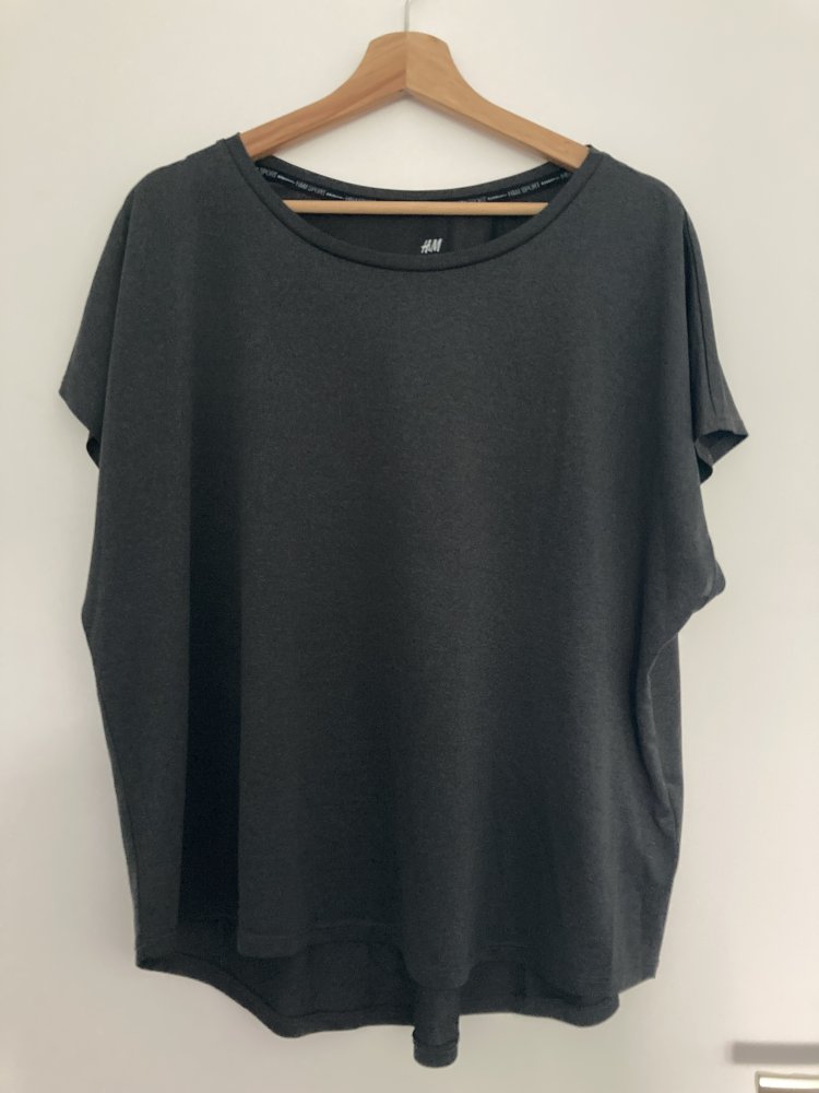 Gr. XL dunkelgraues Sportshirt von H&M