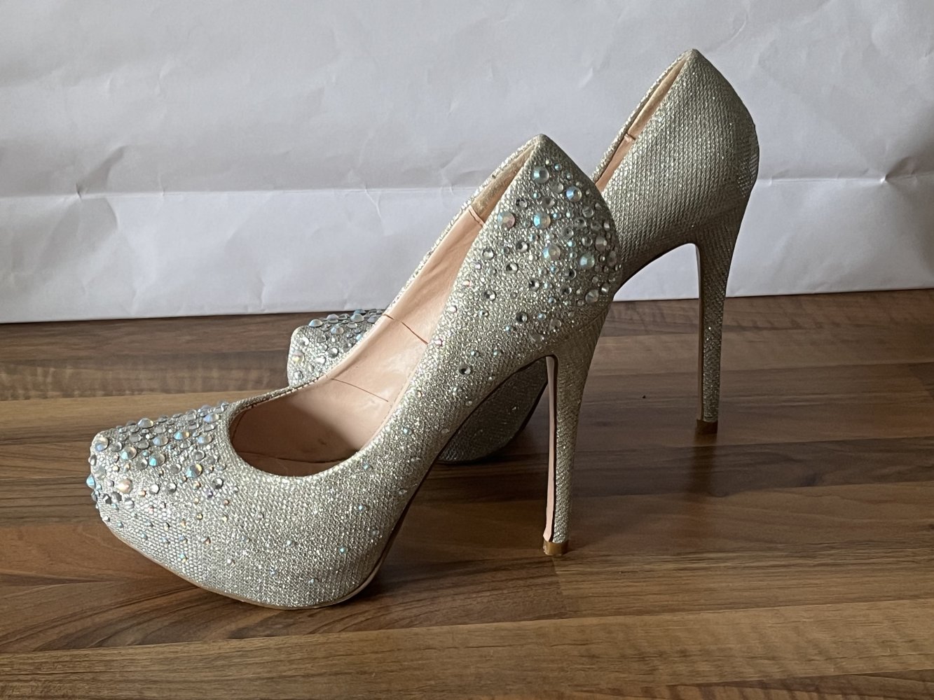 Fabulicious Super High Heels (12cm) Gold Glitzer mit Regentropfen / Perlen DekorGr.38 Model Destiny
