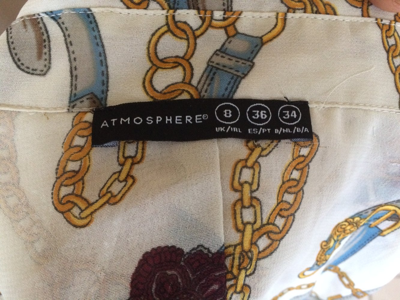 Atmosphere Vokuhila, Cut out Rücken Bluse Gr. M fließender Chiffon