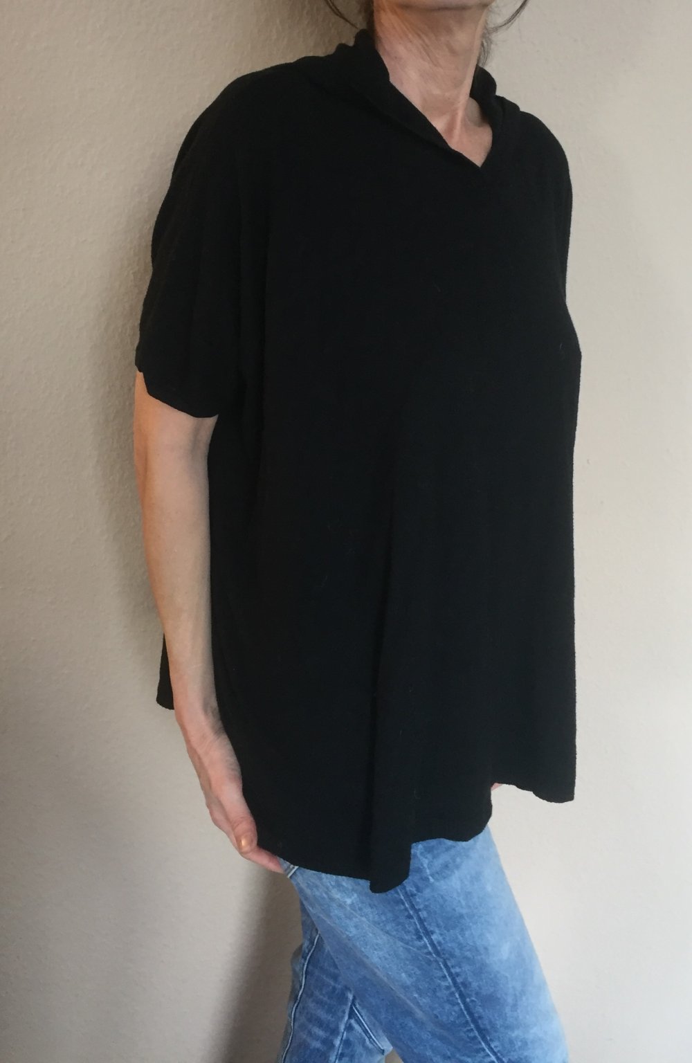 Vestino Hoodie Pullover Gr.L Kurzarm schwarz in Poncho Optik, kuschelig weich und lässiger Schnitt