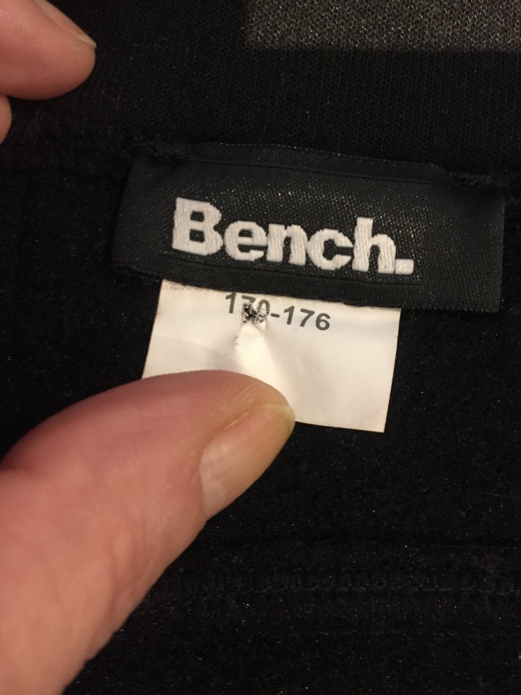 Bench Trainingsjacke Gr.S /176 kuschelig und etwas länger