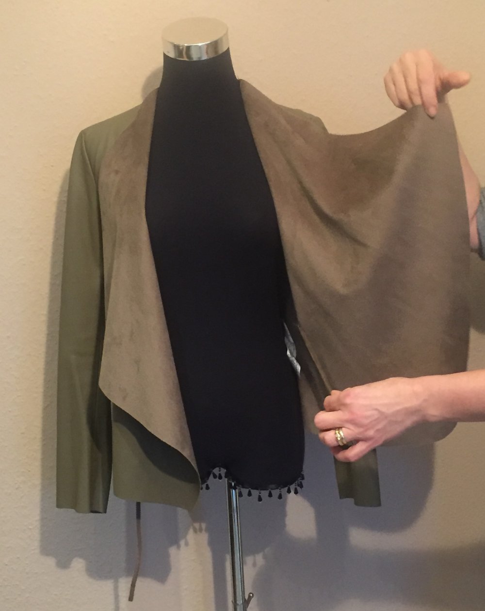 Zara Basic Kunstleder Jacke Cardigan Gr.S Khaki mit Wasserfall Kragen